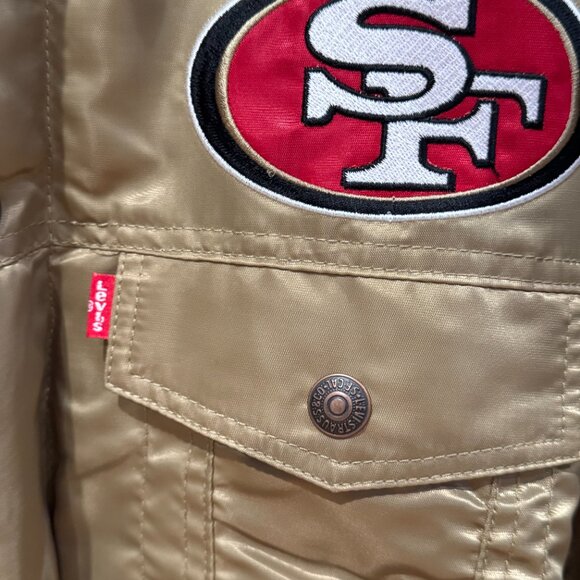 GENUINE Levi’s Starter Gold San Francisco 49ers Trucker Full-Snap Jacket - XL - Picture 8 of 12